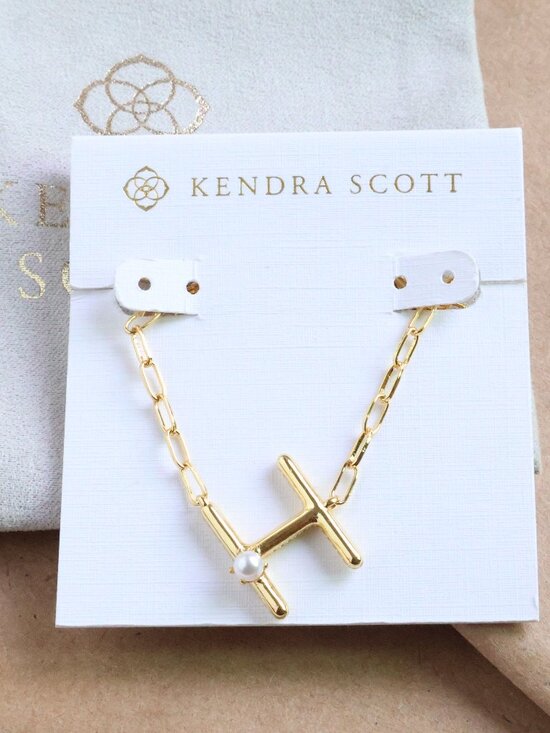 Kendra Scott Jewelry - Kendra Scott letter H Necklace - Gold freshwater Cultured Pearl